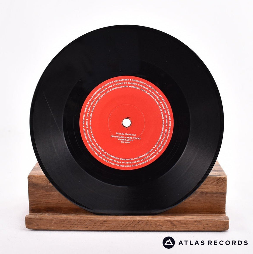Blonde Redhead - Silently - Embossed Sleeve 7" Vinyl Record - NM/VG+