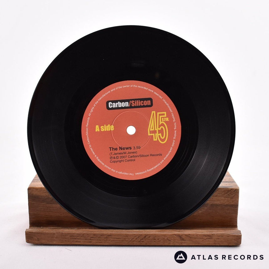 Carbon/Silicon - Good Morning Here's The... News - 7" Vinyl Record - NM/NM