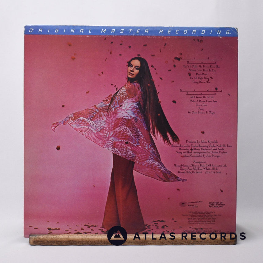 Crystal Gayle - We Must Believe In Magic - LP Vinyl Record - VG+/VG+
