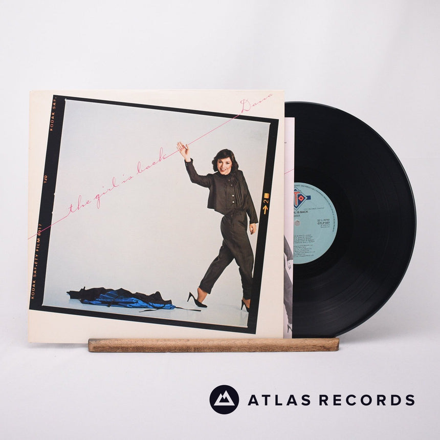 Dana - The Girl Is Back - Lyric Sheet LP Vinyl Record - EX/EX