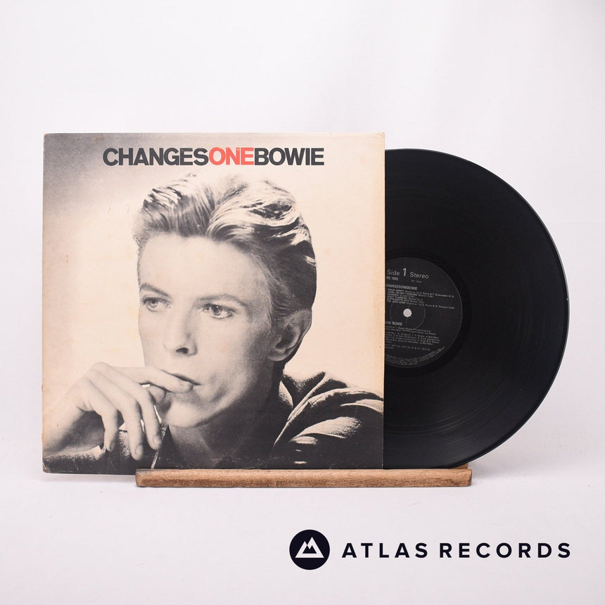 David Bowie ChangesOneBowie LP Vinyl Record - Front Cover & Record