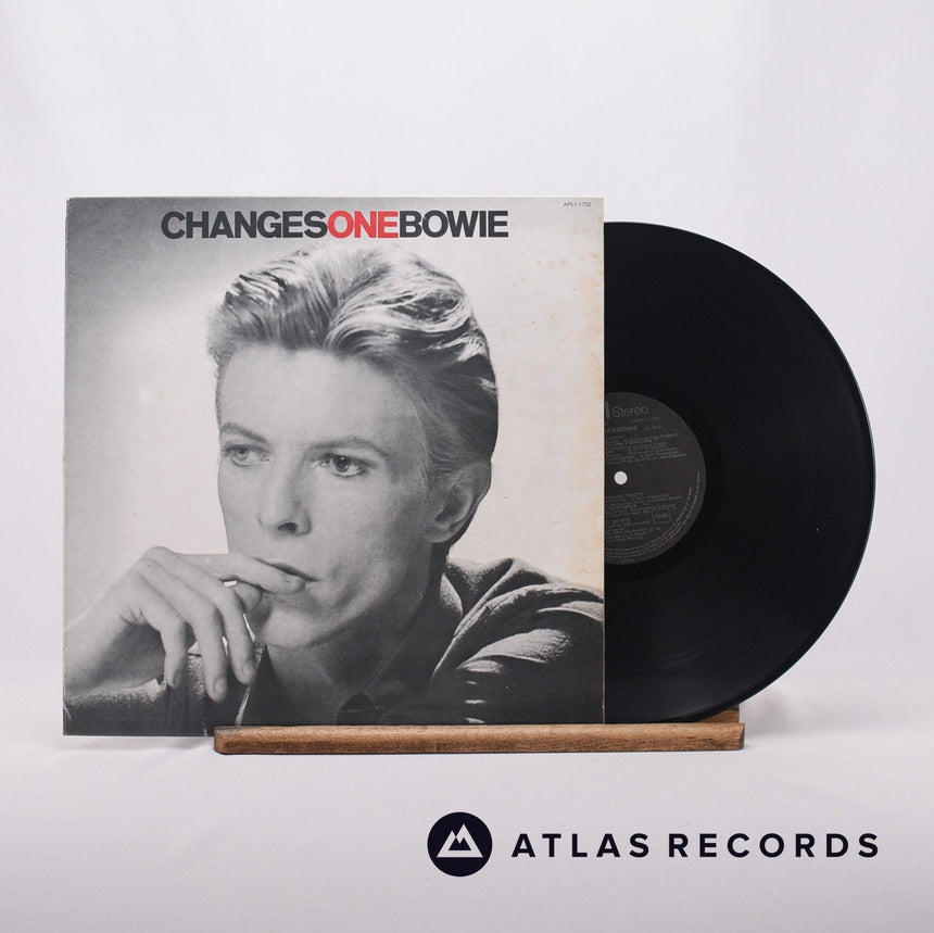 David Bowie ChangesOneBowie LP Vinyl Record - Front Cover & Record