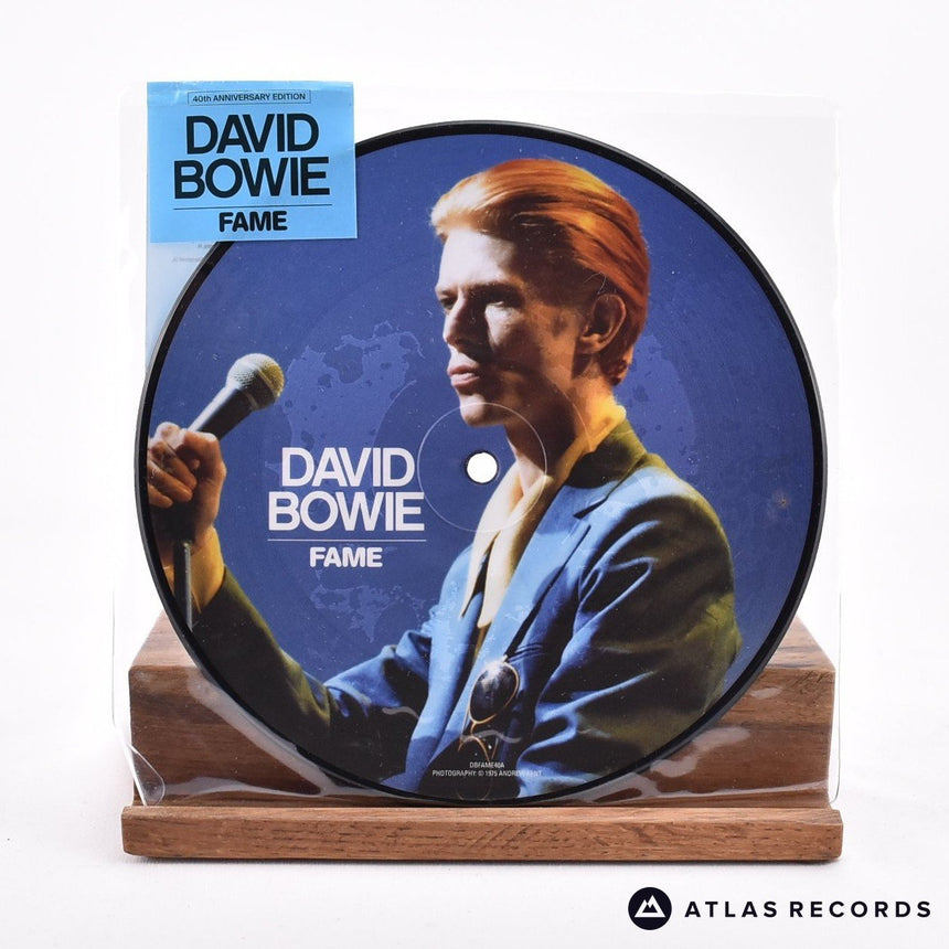 David Bowie Fame 7" Vinyl Record - Front Cover & Record