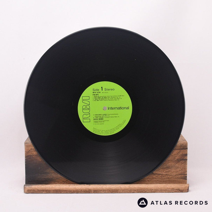 David Bowie - Pinups - Reissue LP Vinyl Record - EX/EX