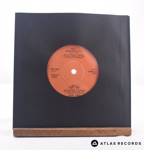 Jeannie C. Riley - Harper Valley P.T.A. / Widow Jones - 7" Vinyl Record - EX