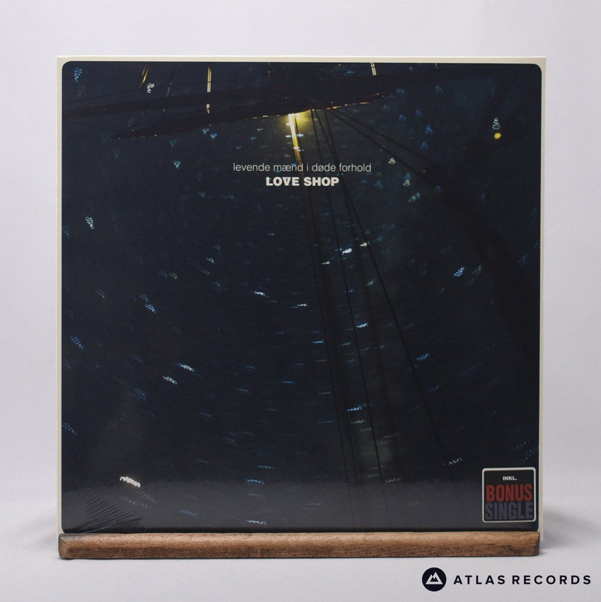 Love Shop Levende Mænd I Døde Forhold 7" + LP Vinyl Record - Front Cover & Record
