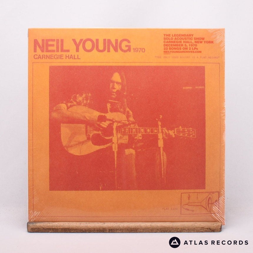 Neil Young Carnegie Hall 1970 2 x LP Vinyl Record - Front Cover & Record