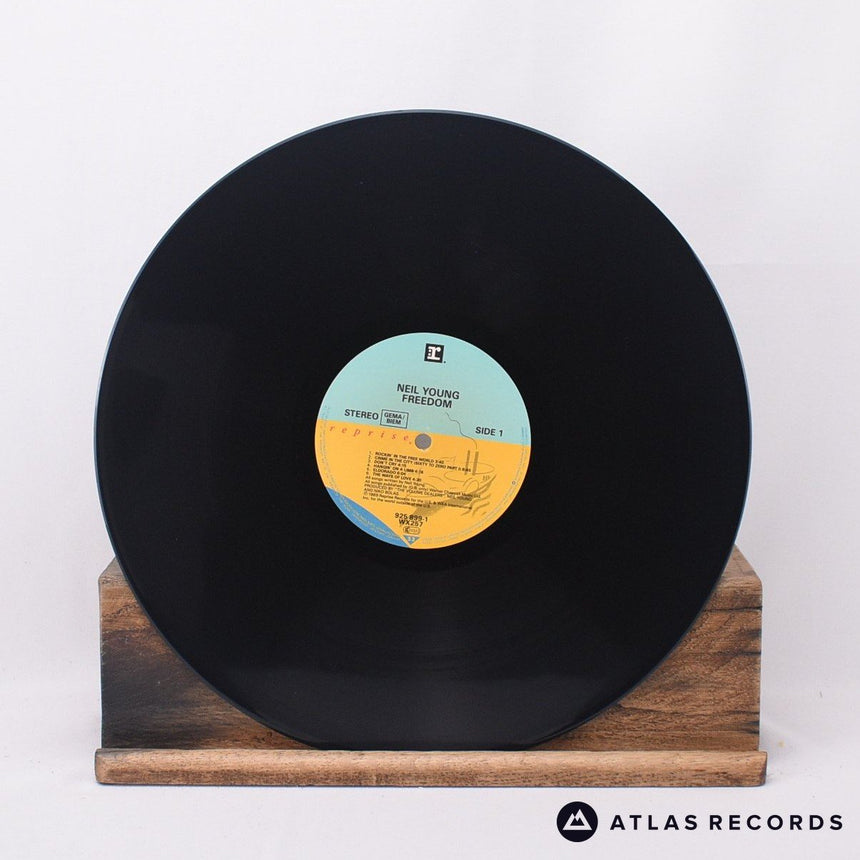 Neil Young - Freedom - A5 B5 LP Vinyl Record - EX/EX