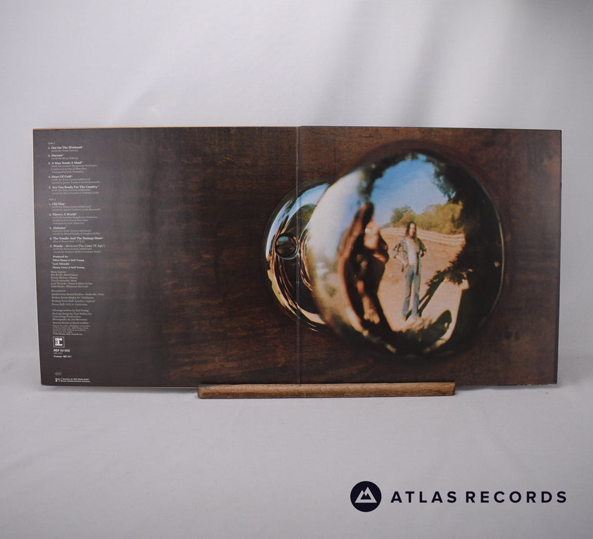 Neil Young - Harvest - Lyric Sheet Reissue Gatefold LP Vinyl Record - VG+/VG+