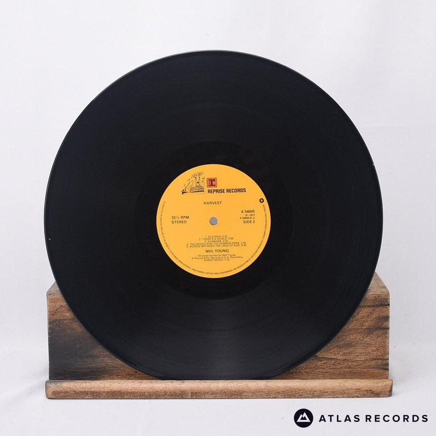 Neil Young - Harvest - Lyric Sheet Reissue A2 B3 LP Vinyl Record - EX/VG+