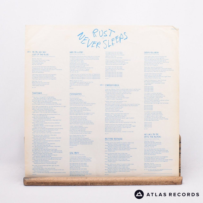 Neil Young - Rust Never Sleeps - Lyric Sheet A2 B1 LP Vinyl Record - VG+/VG+