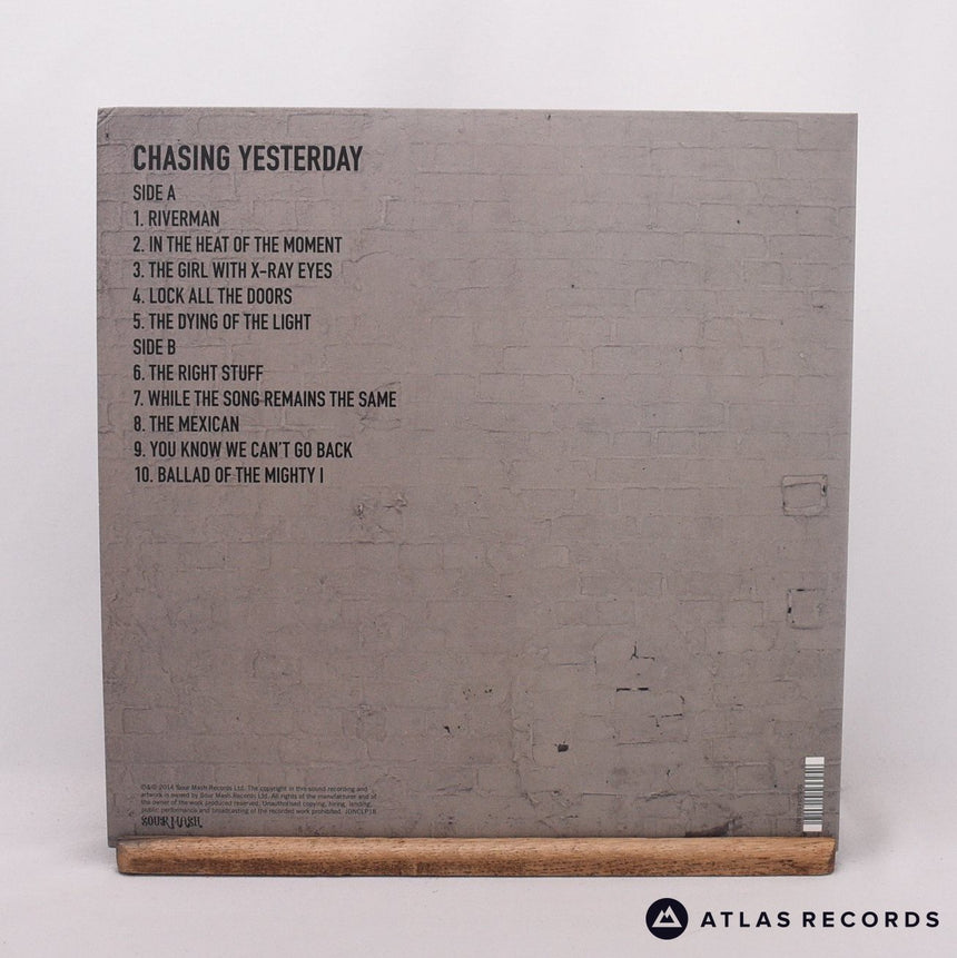 Noel Gallagher's High Flying Birds - Chasing Yesterday - LP + CD Vinyl Record