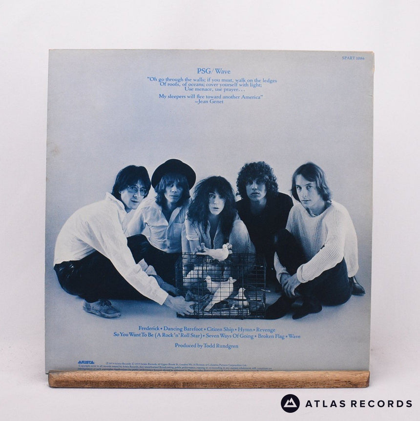 Patti Smith Group - Wave - Bilbo Insert LP Vinyl Record - EX/EX