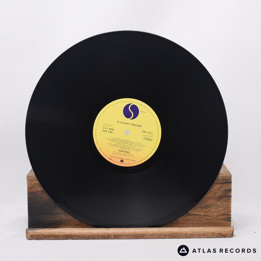 Ramones - Pleasant Dreams - Strawberry LP Vinyl Record - VG+/EX