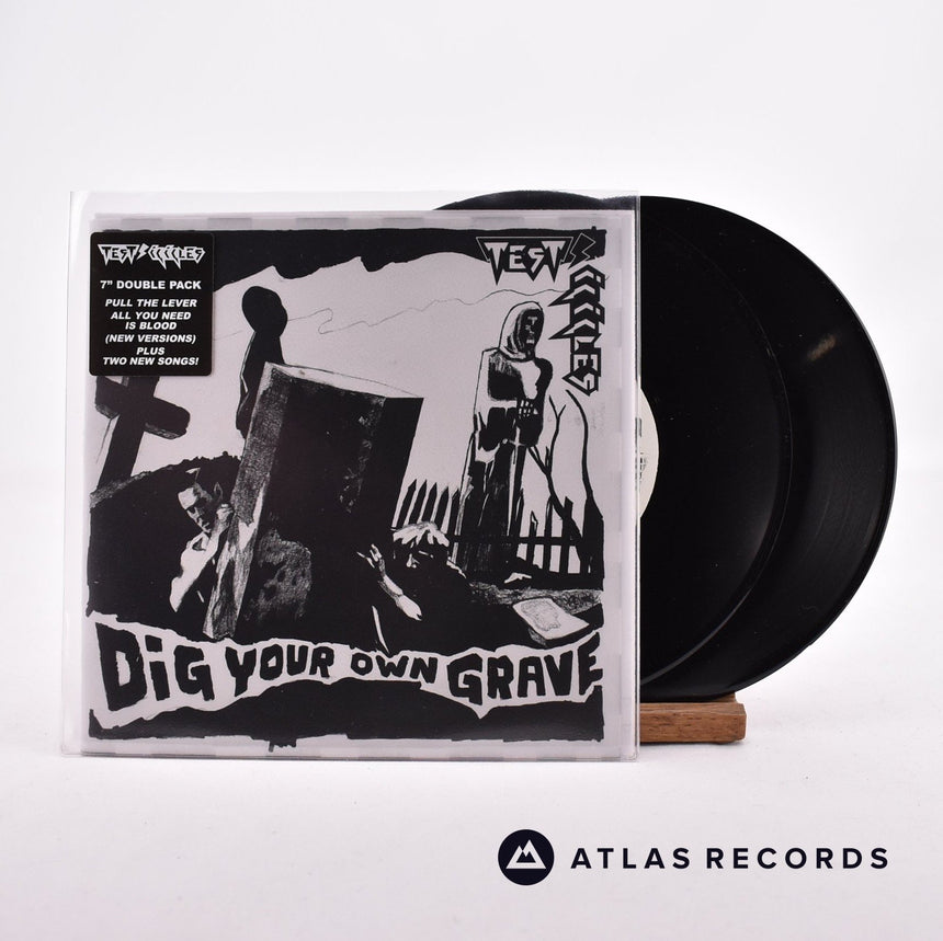 Test Icicles Dig Your Own Grave 2 x 7" Vinyl Record - Front Cover & Record