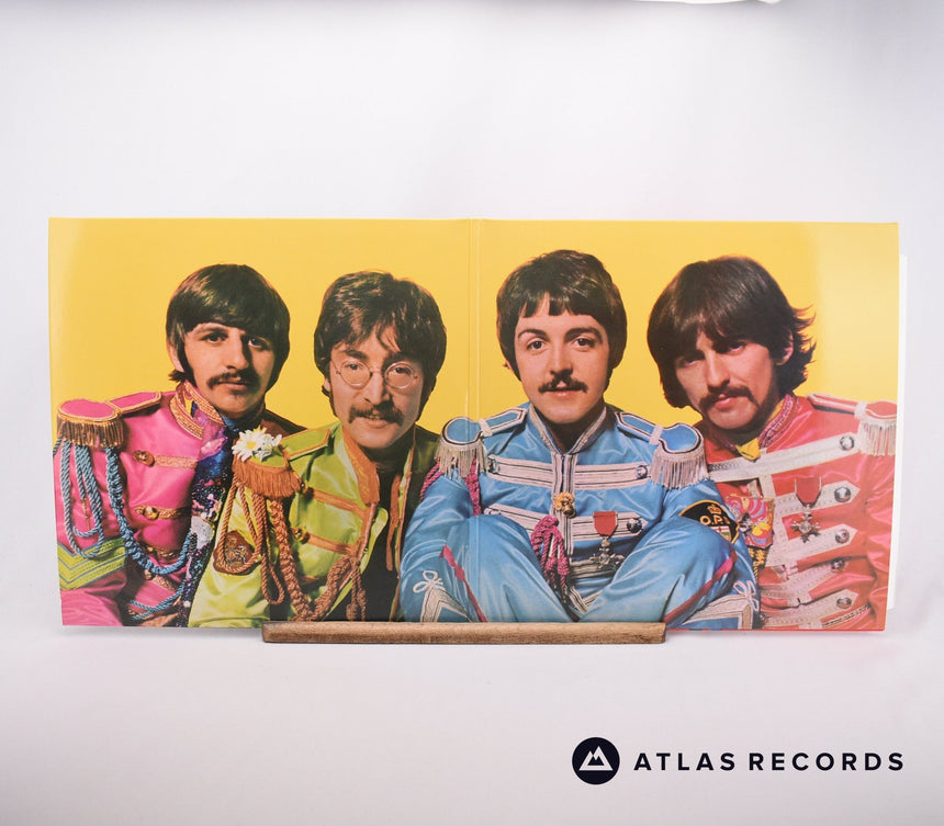 The Beatles - Sgt. Pepper's Lonely Hearts Club Band - 2 x LP Vinyl Record