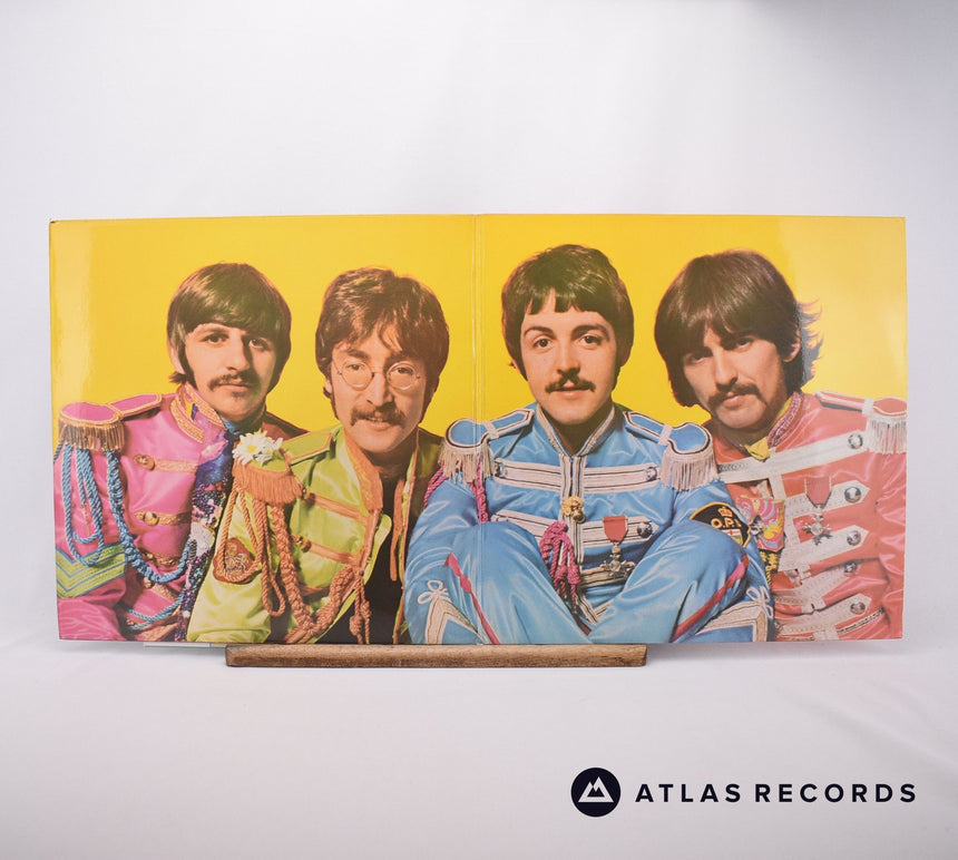 The Beatles - Sgt. Pepper's Lonely Hearts Club Band - LP Vinyl Record - EX/EX