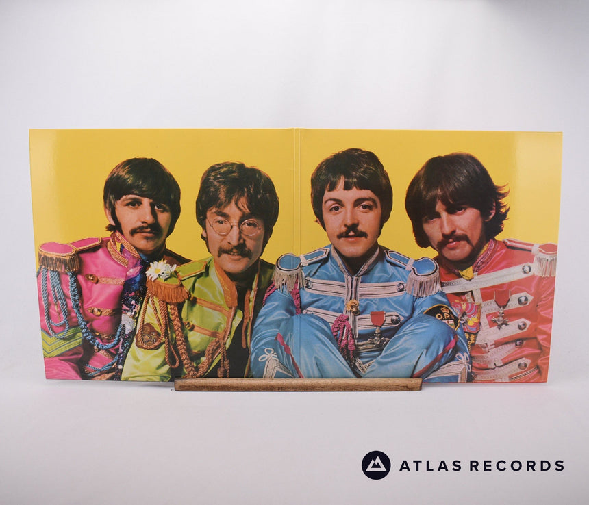 The Beatles - Sgt. Pepper's Lonely Hearts Club Band - 2 x LP Vinyl Record