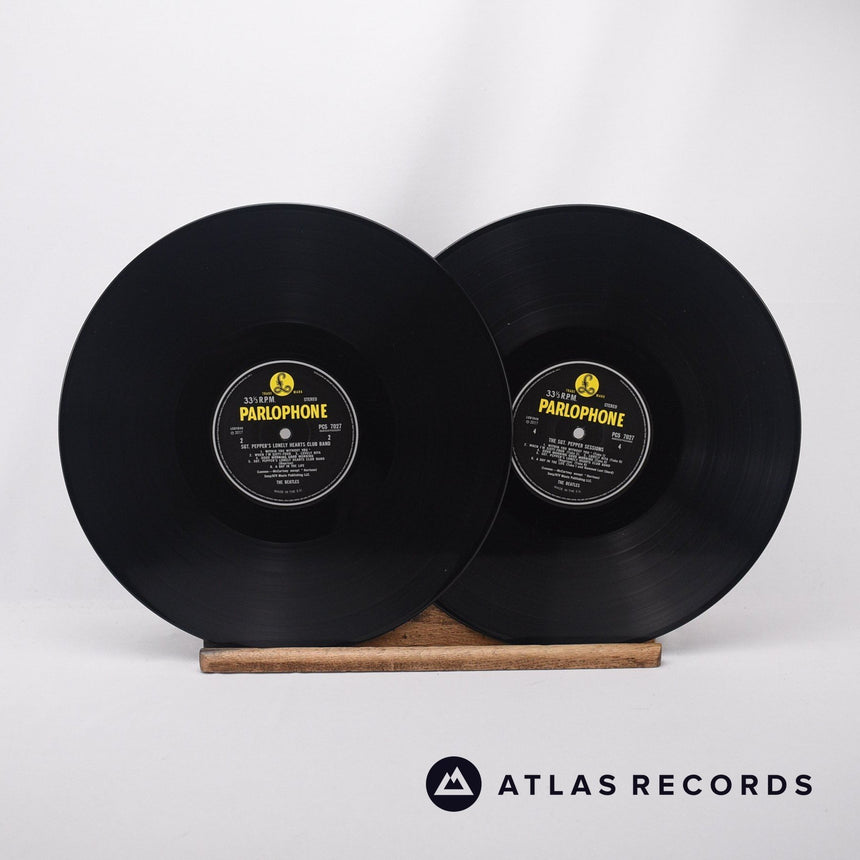 The Beatles - Sgt. Pepper's Lonely Hearts Club Band - 2 x LP Vinyl Record