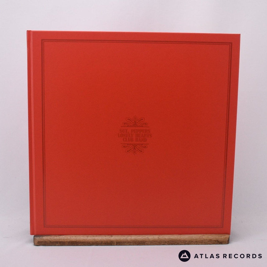 The Beatles - Sgt. Pepper's Lonely Hearts Club Band - 4 x CD + Blu-ray + DVD