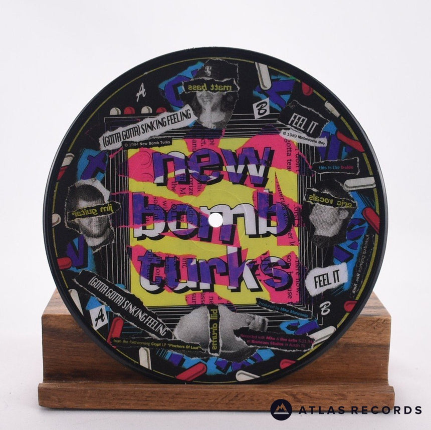 The New Bomb Turks - (Gotta Gotta) Sinking Feeling - 7" Vinyl Record - EX/EX