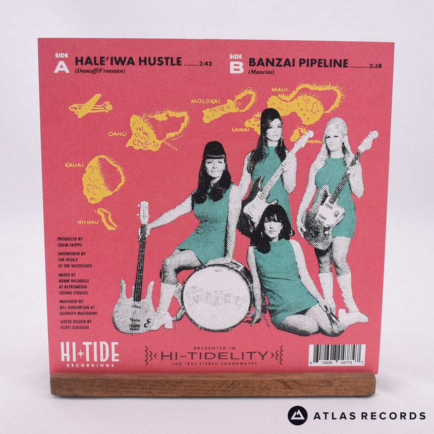 The Surfrajettes - Hale’iwa Hustle - 7" Vinyl Record - NM/NM