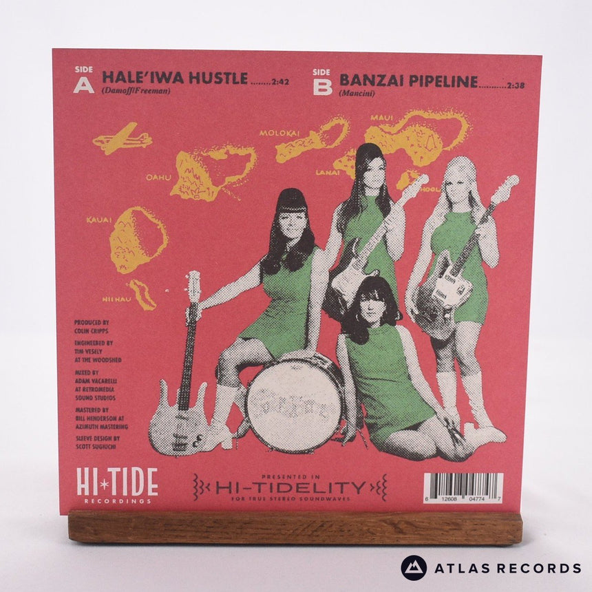 The Surfrajettes - Hale’iwa Hustle - 7" Vinyl Record - NM/NM