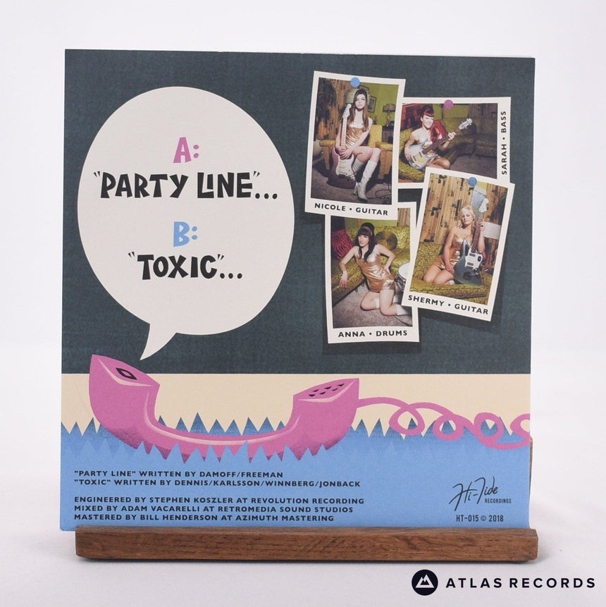 The Surfrajettes - Party Line - 7" Vinyl Record - NM/NM