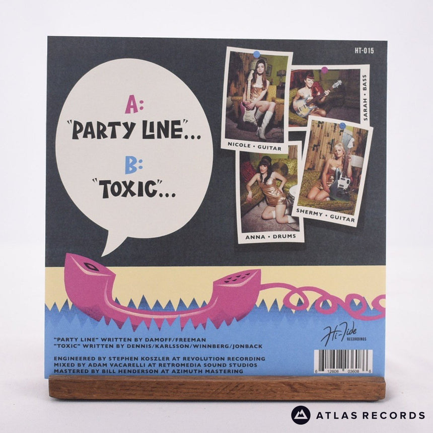 The Surfrajettes - Party Line - 7" Vinyl Record - NM/NM