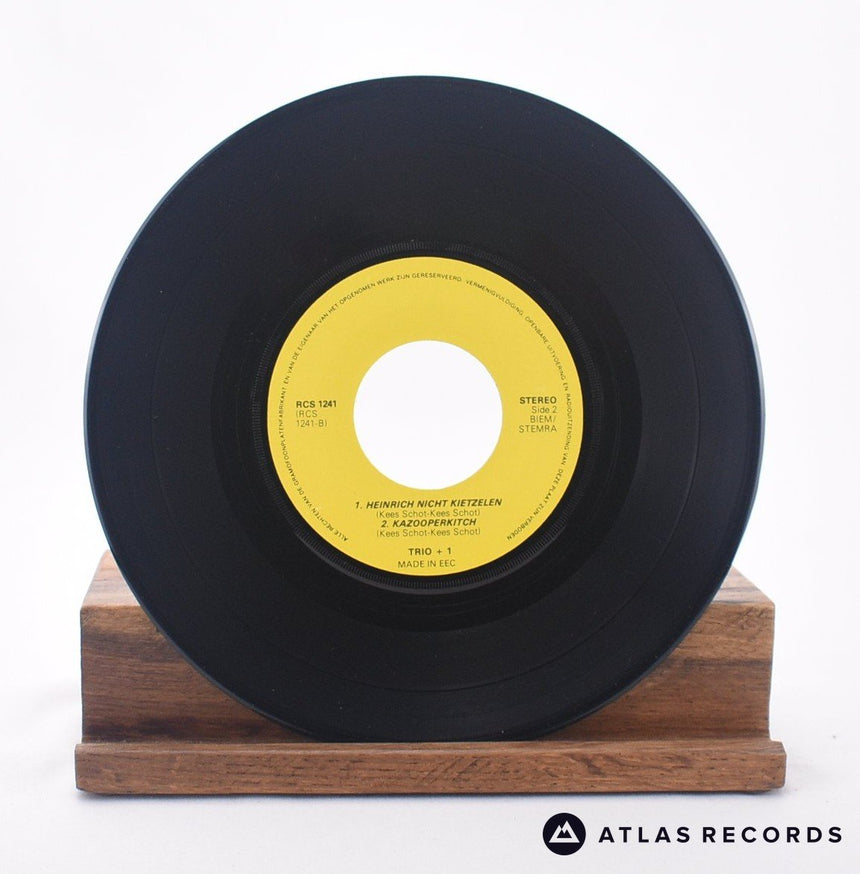 Trio + 1 - Smeradent - 7" Vinyl Record - VG+/NM