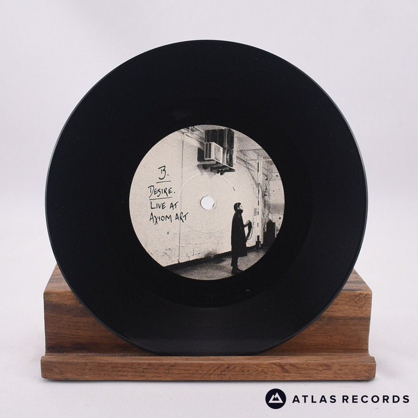 Vlure - Shattered Faith - 7" Vinyl Record - NM/NM