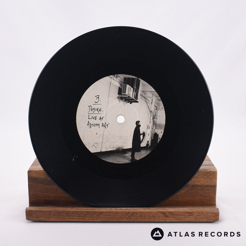 Vlure - Shattered Faith - 7" Vinyl Record - NM/NM