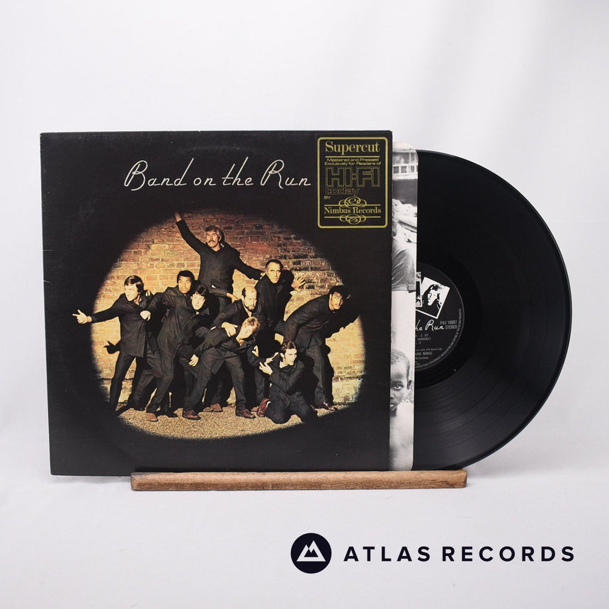 Wings Band On The Run LP Vinyl Record - Front Cover & Record