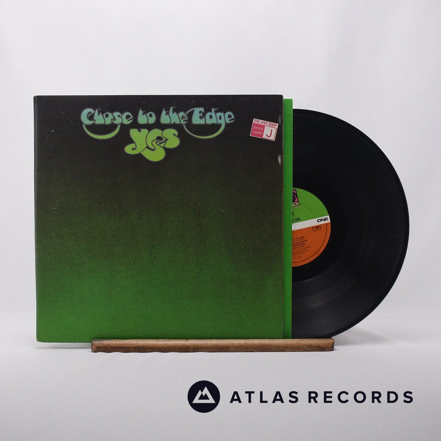 Yes Close To The Edge LP Vinyl Record - Front Cover & Record