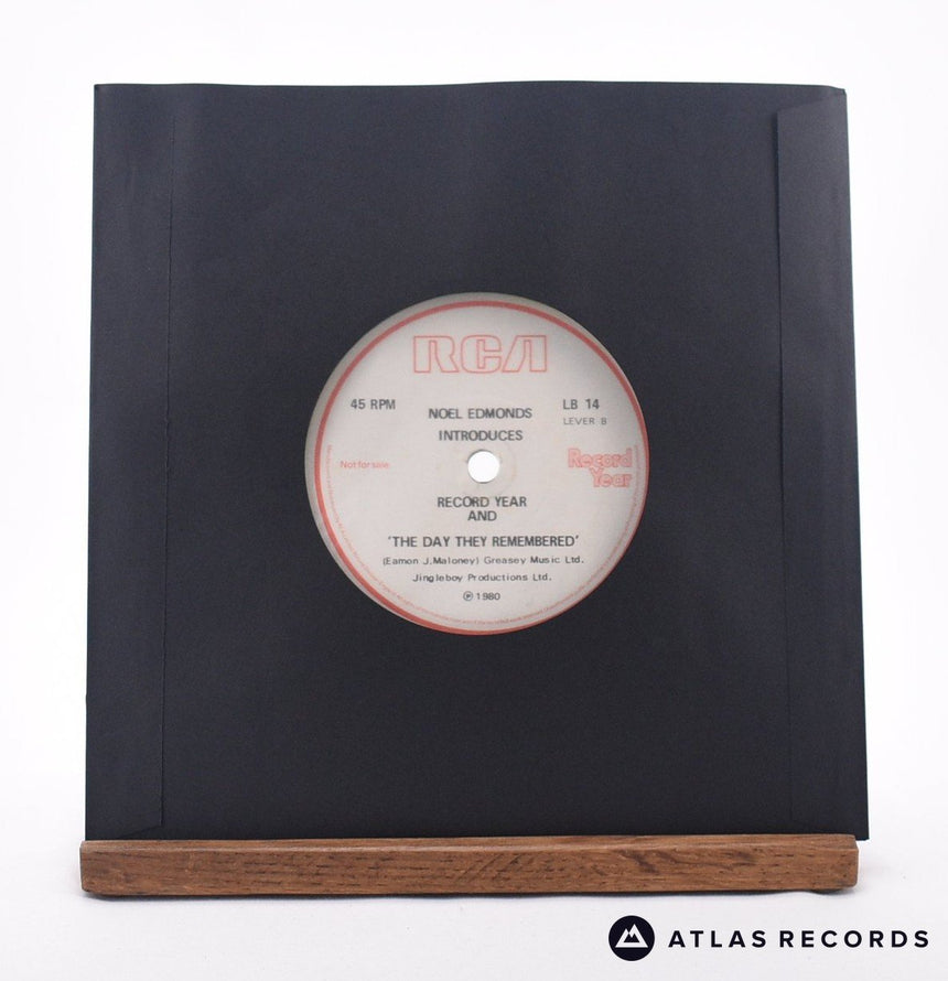 John Williams - Cavatina / Noel Edmonds Introduces Record Year And 'The Day They Remembered' - 7" Vinyl Record - EX