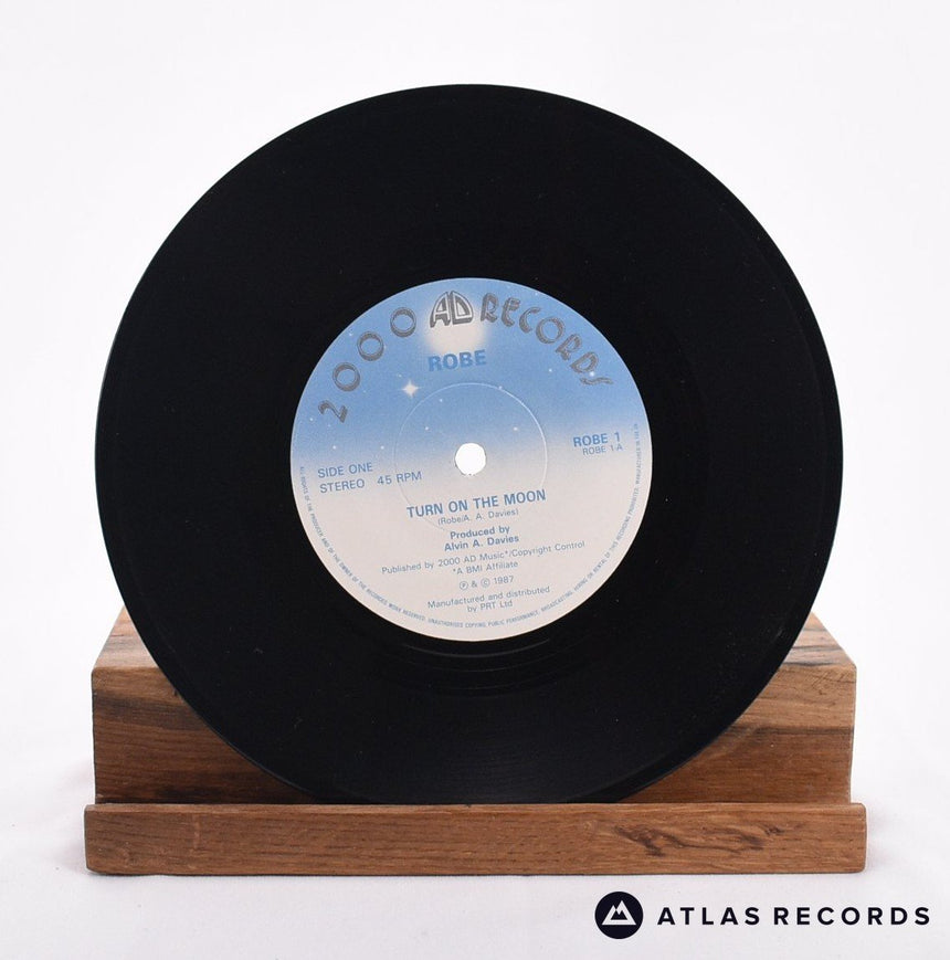Robe - Turn On The Moon - 7" Vinyl Record - EX/EX