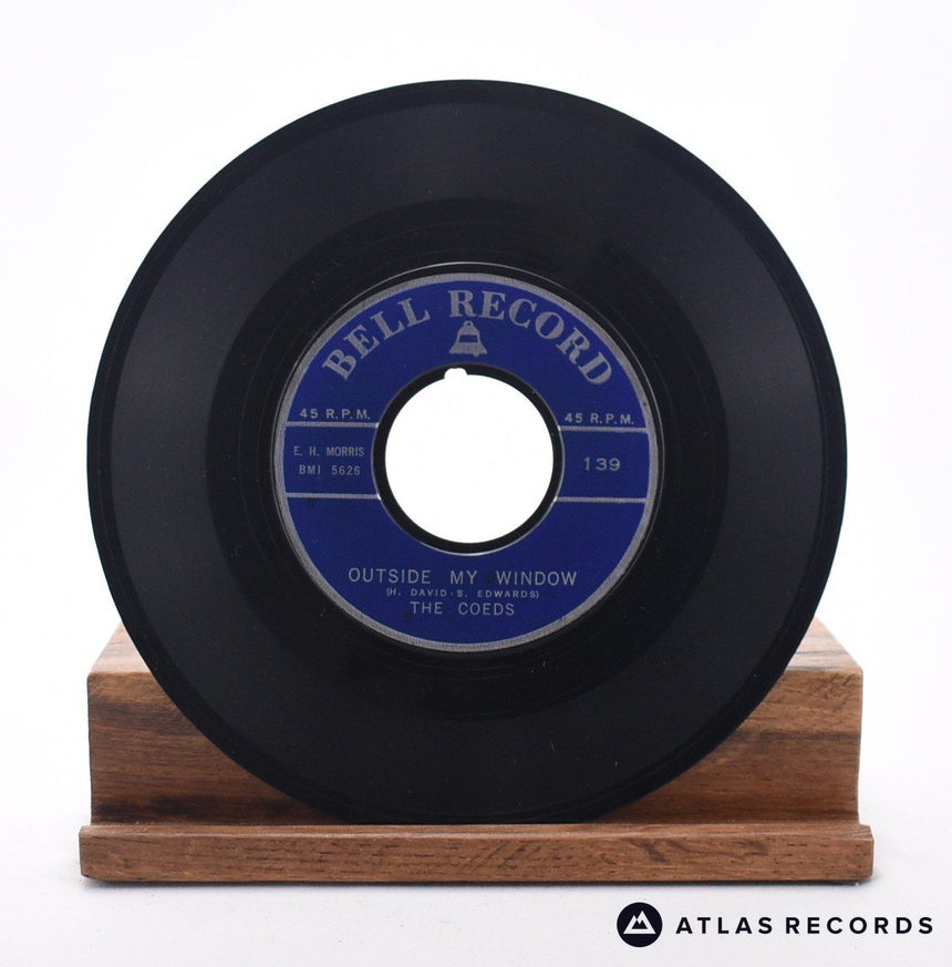 The Coeds - Outside My Window / Mama - 7" Vinyl Record - VG+/VG+