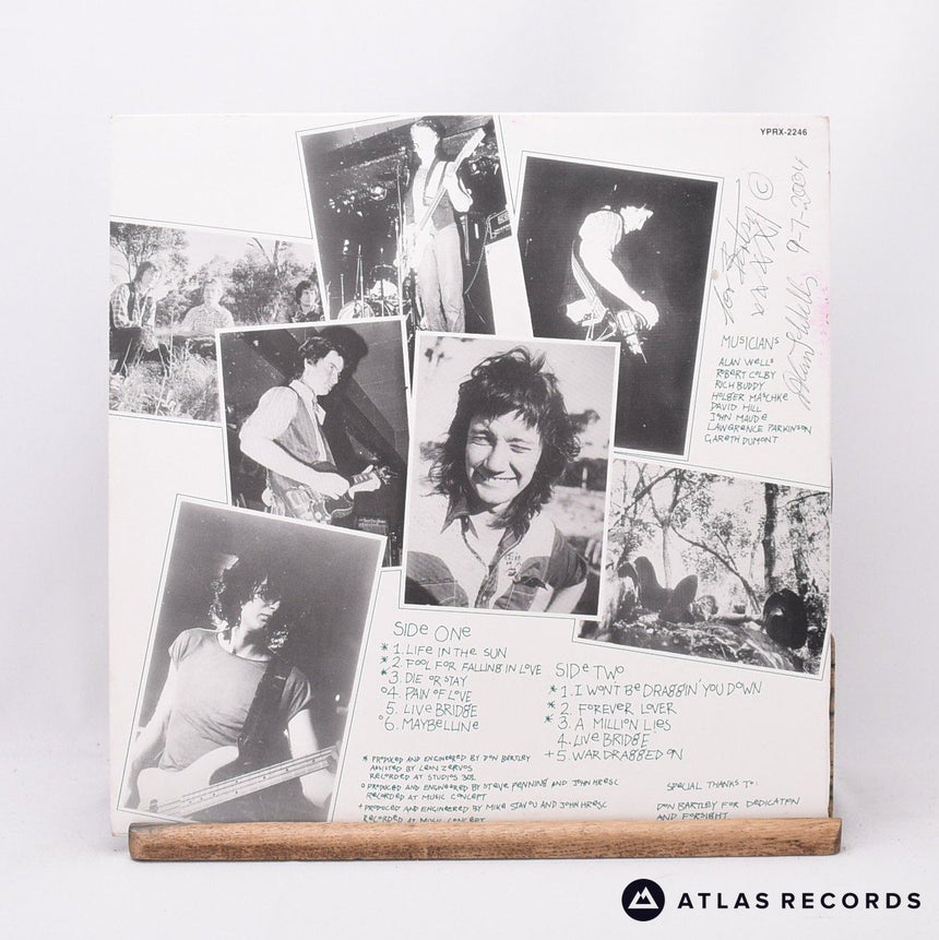 A.T. Wells - Singing So Alone - Insert -A -B LP Vinyl Record - VG+/EX