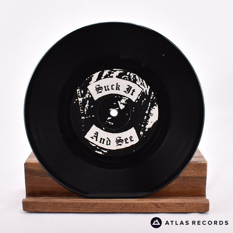 Arctic Monkeys - Suck It And See - 7" Vinyl Record - NM/NM