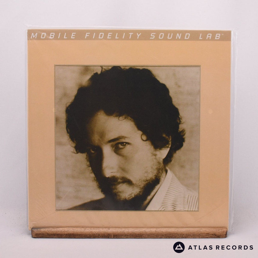 Bob Dylan New Morning LP Vinyl Record - Front Cover & Record