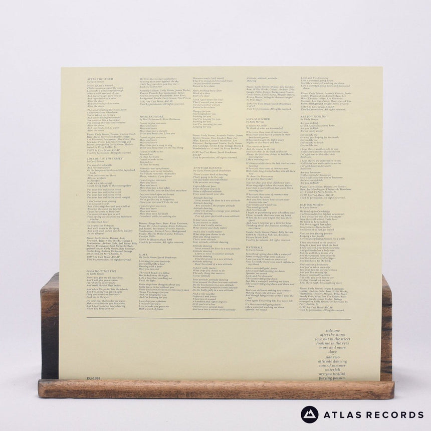 Carly Simon - Playing Possum - Lyric Sheet Quadraphonic LP Vinyl Record - VG/VG+