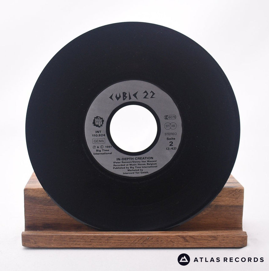 Cubic 22 - Night In Motion - 7" Vinyl Record - EX/VG+