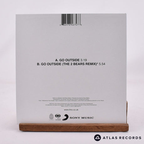 Cults - Go Outside - White Limited Edition Reissue 7" Vinyl Record - NM/NM