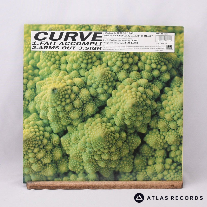 Curve - Faît Accompli - Bilbo Porky A-1 B-1 12" Vinyl Record - EX/EX