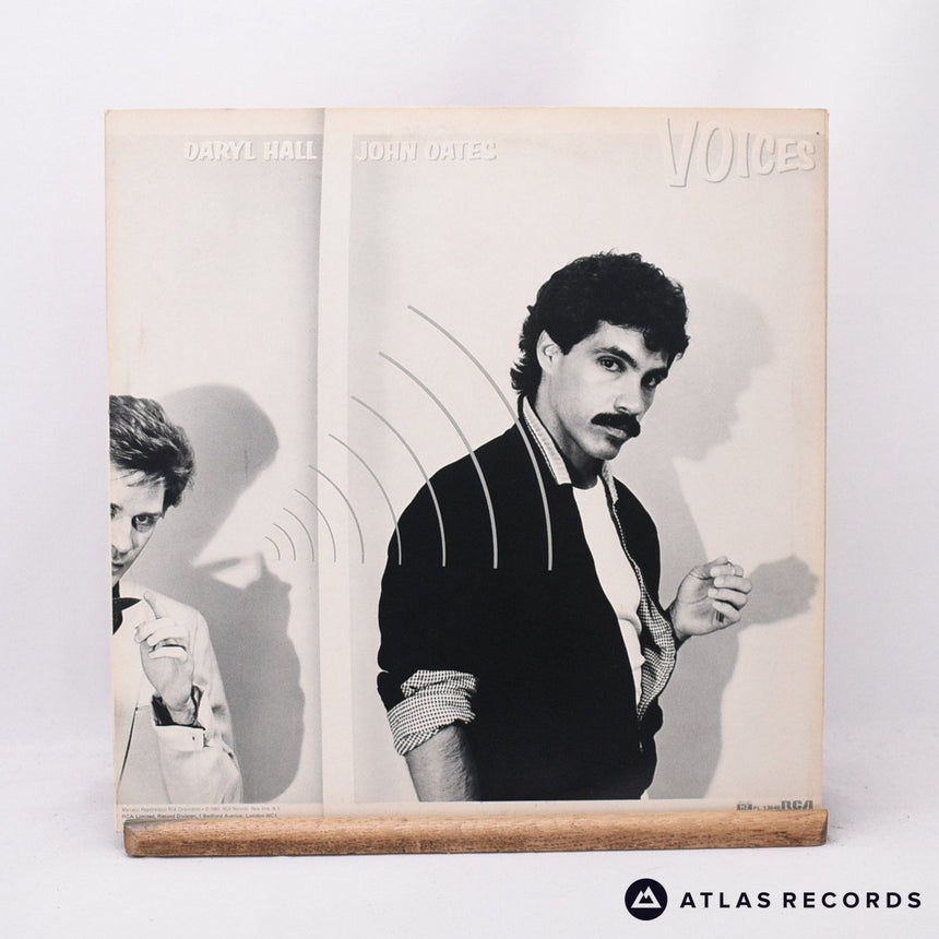 Daryl Hall & John Oates - Voices - Embossed Sleeve LP Vinyl Record - VG+/EX