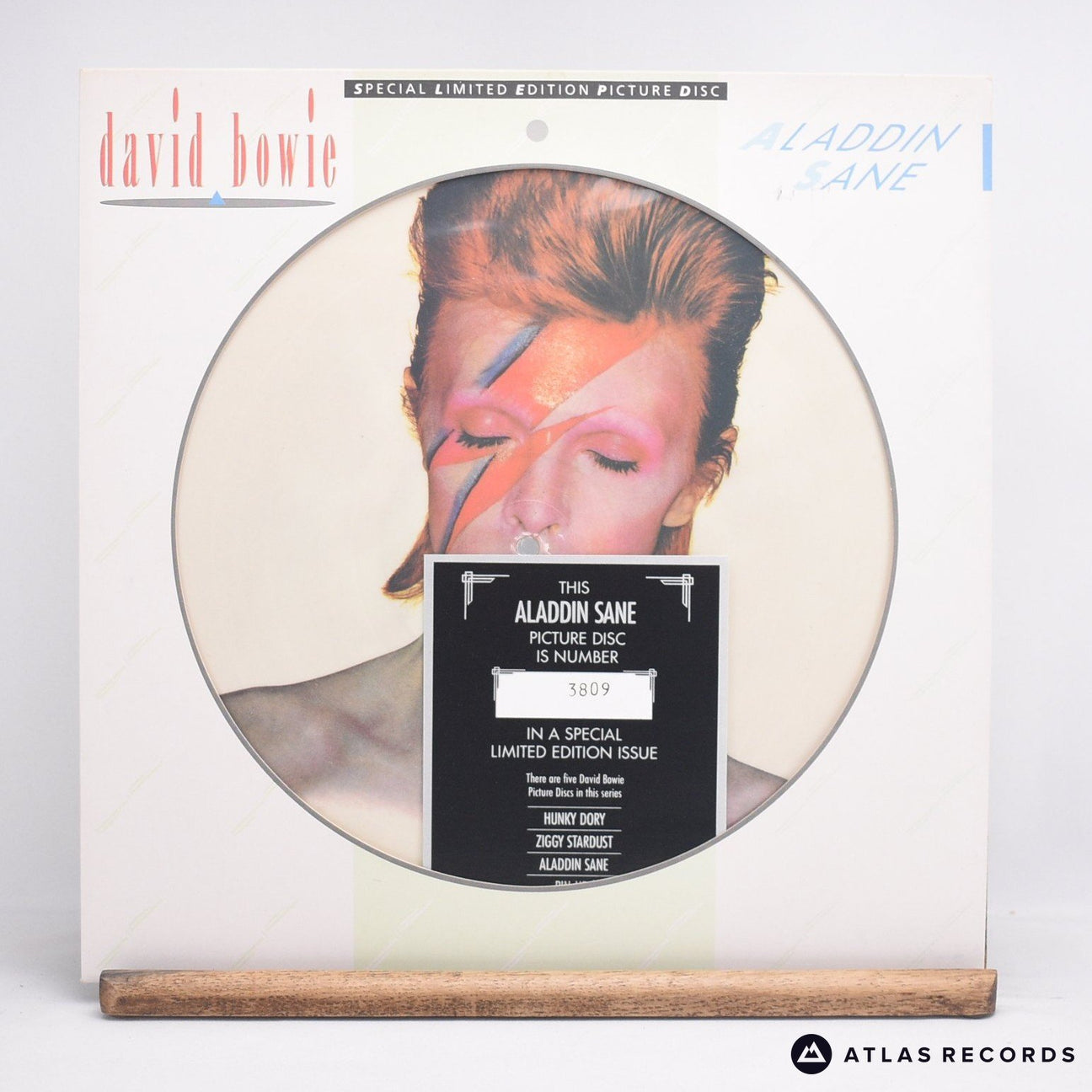 David Bowie Aladdin Sane LP Vinyl Record - Front Cover & Record