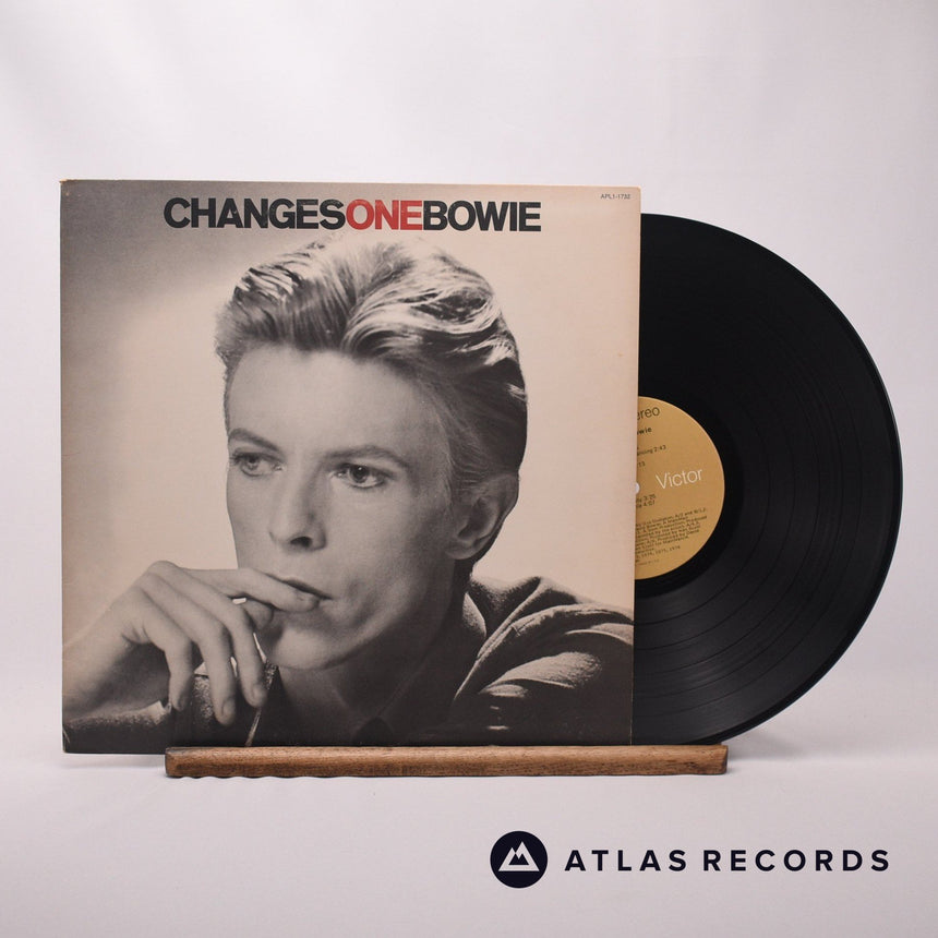 David Bowie ChangesOneBowie LP Vinyl Record - Front Cover & Record