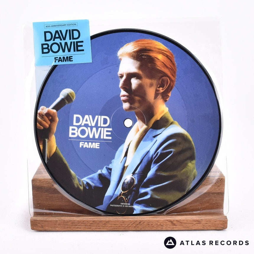 David Bowie Fame 7" Vinyl Record - Front Cover & Record