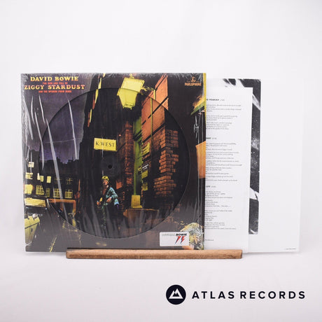 David Bowie The Rise And Fall Of Ziggy Stardust And The Spiders From Mars LP Vinyl Record - Front Cover & Record