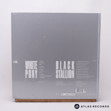 Deftones - White Pony - 4 x LP + 2 x CD Vinyl Record